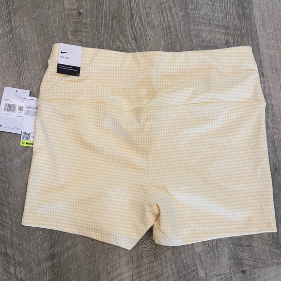 NWT Nike Dri-Fit High waisted Yoga shorts - Picture 7 of 11